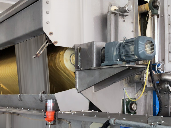 LT4890系列嵌入式通信電源系統